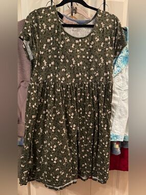 Green Floral Short-Sleeve Dress